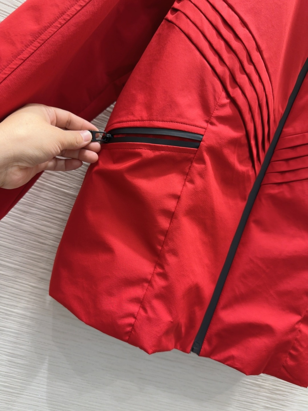 🛍️ Louis Vuitto* 👑 2025FW新款冲锋衣 时髦度爆棚 💯高级定制V家专属Logo 绝