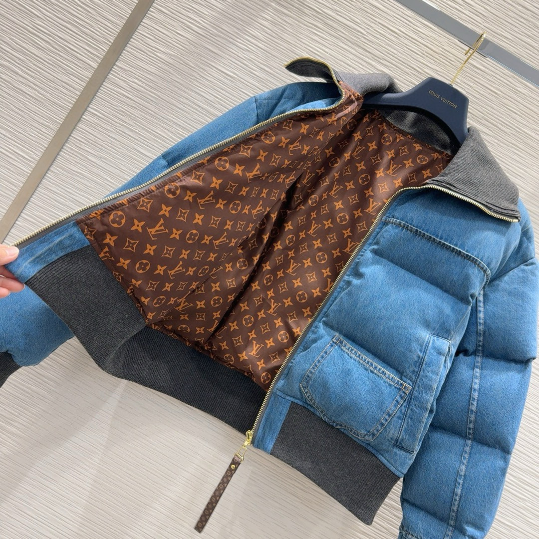 🛍️Louis Vuitt*o 👑2025FW新款羽绒服 整体保暖效果拉满，短款常规羽绒服 休闲时尚，经
