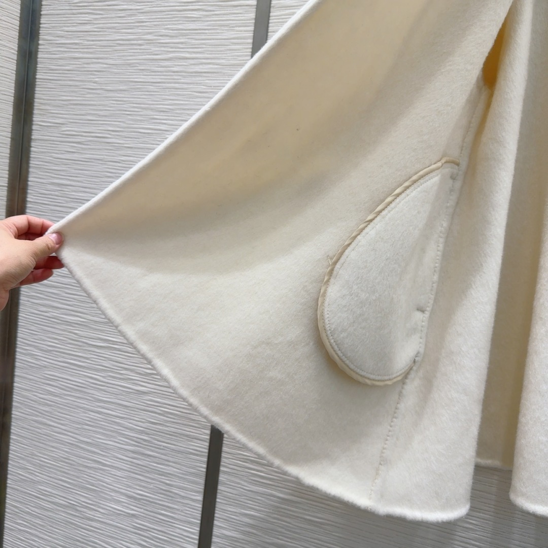 🛍️🛍️原单品质❤️渠道狠货❤️Max Mar*a👑双面羊绒大衣 高衣品的宝宝 30％羊绒+70％羊毛+