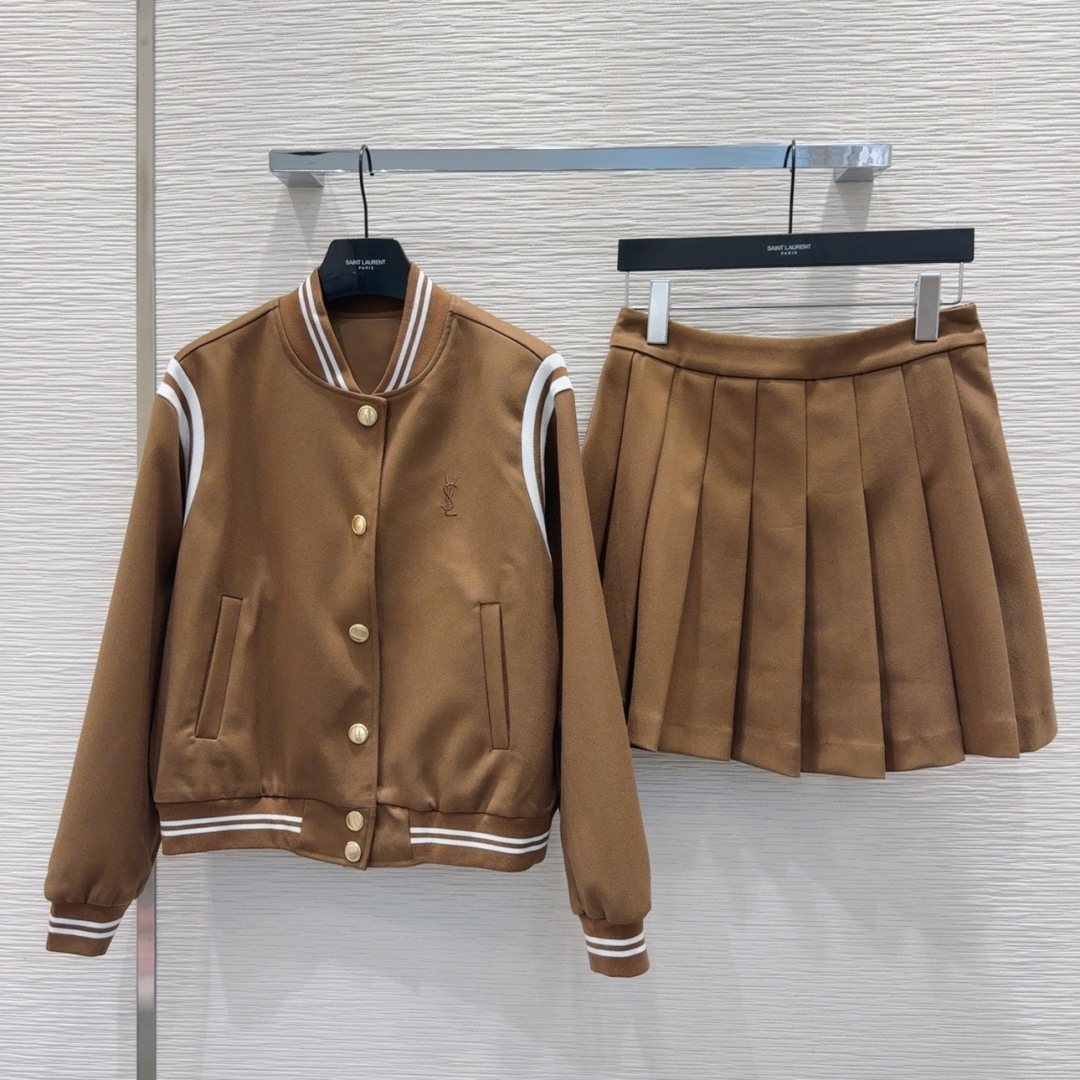 🛍️ YS*L 👑 2025FW新款套装 出货即爆单 定制进口密度进口面料 特殊材质有肌理感 每个小细节