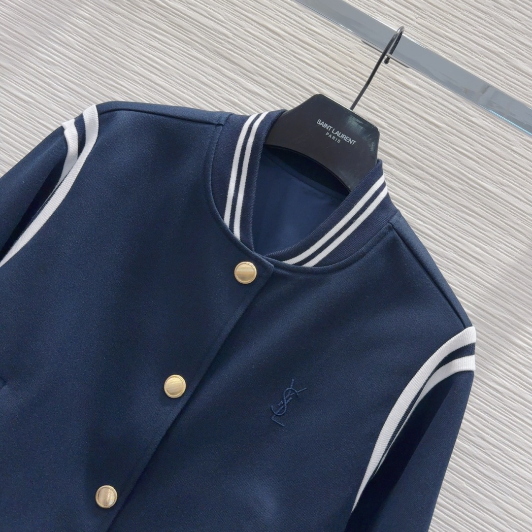 🛍️ YS*L 👑 2025FW新款套装 出货即爆单 定制进口密度进口面料 特殊材质有肌理感 每个小细节