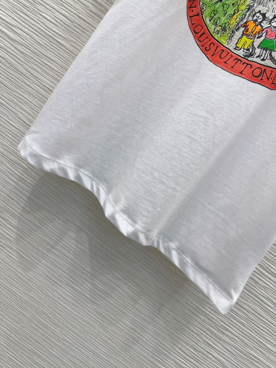 🛍️Louis Vuitto*👑2025FW新款T恤 密度很高手感超好 真的费劲心血的一款！！细节完美常