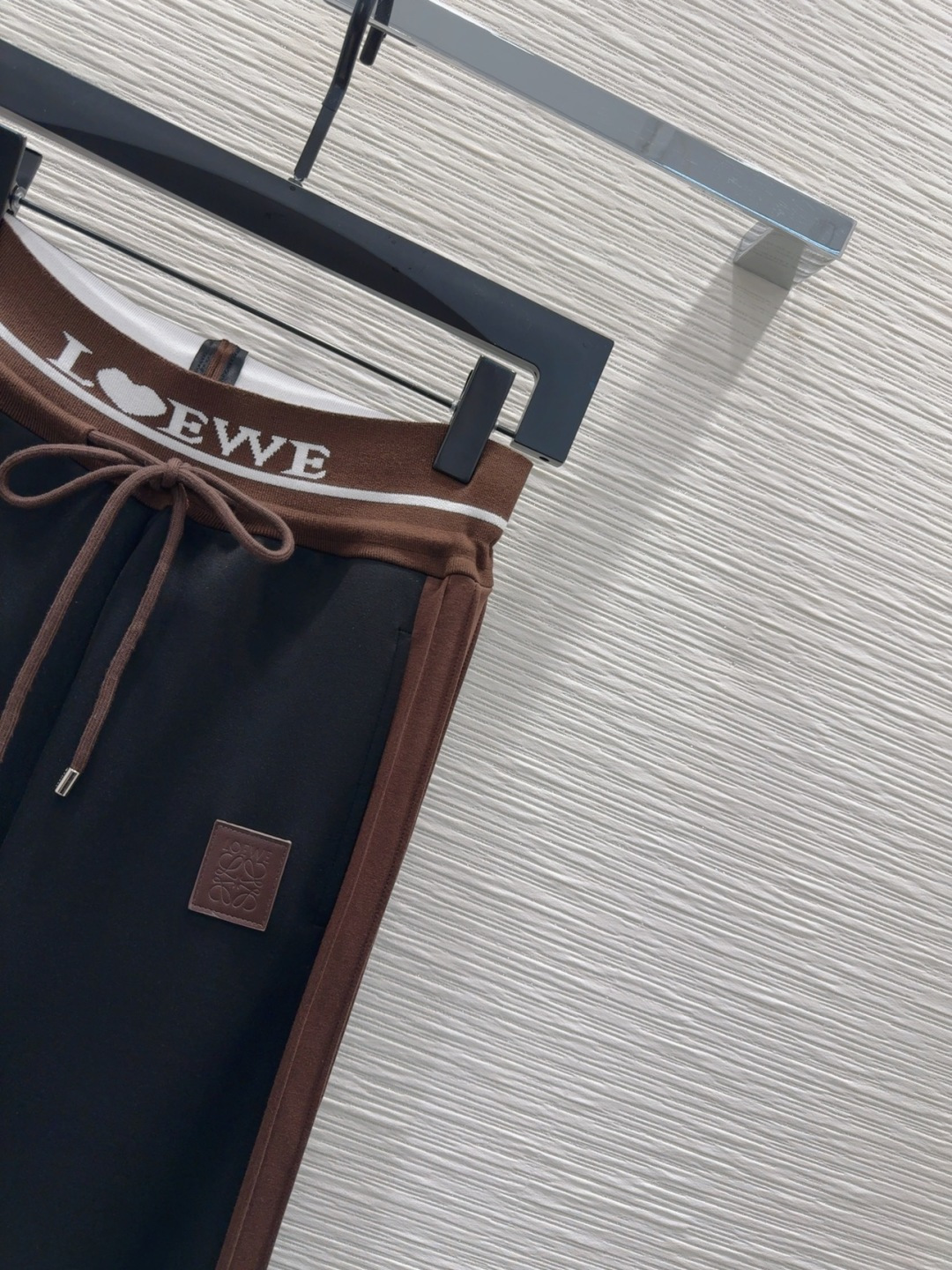 🛍️ Loe w*e 👑2025FW新款 阔腿长裤 时髦好穿度爆棚的行走的休闲裤 风格百搭 高级定制 舒