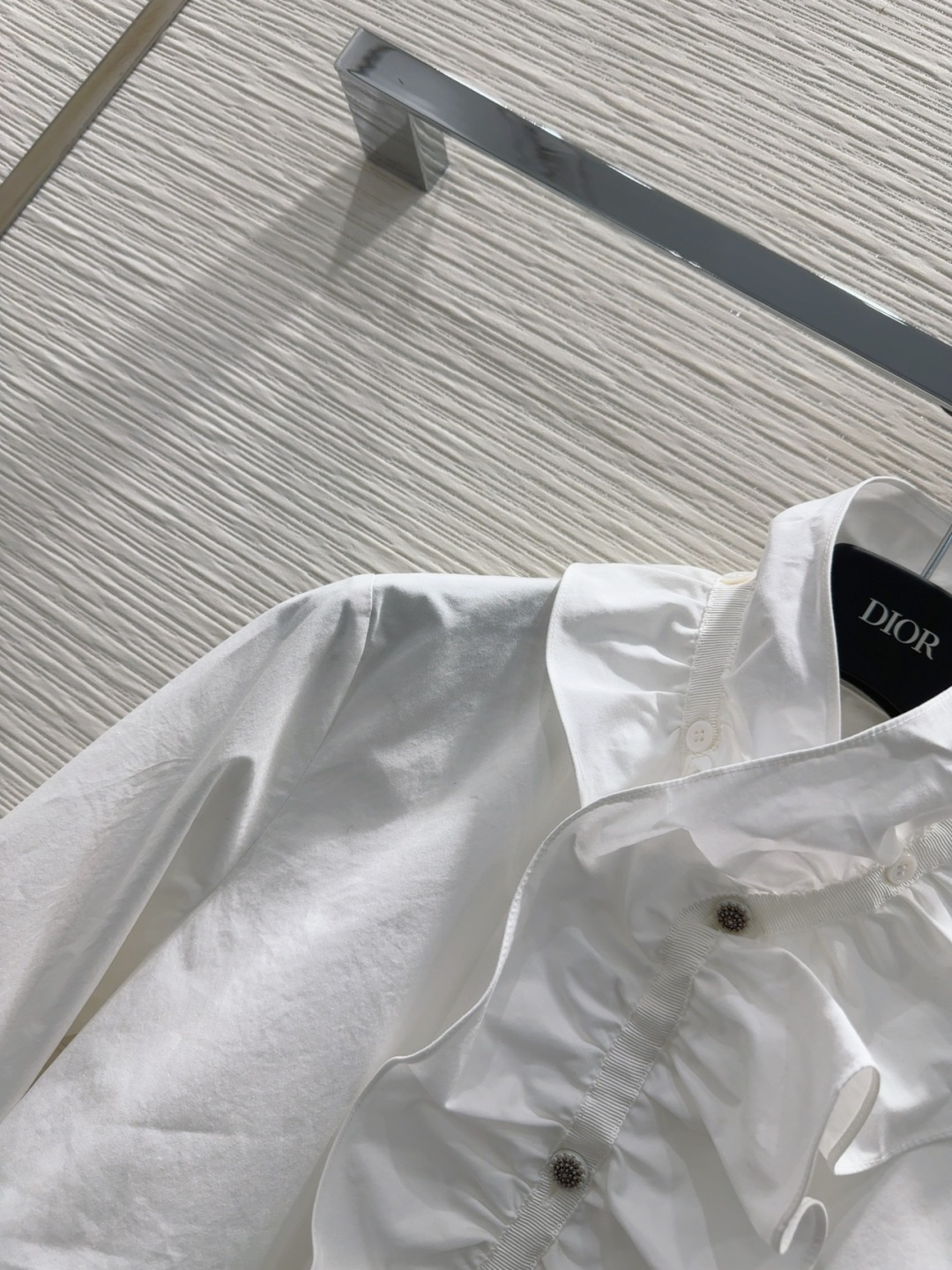 🛍️Christian Dio*👑2025FW新款衬衣 低调奢华立体剪裁 精简线条感设计 高贵典雅又尽显