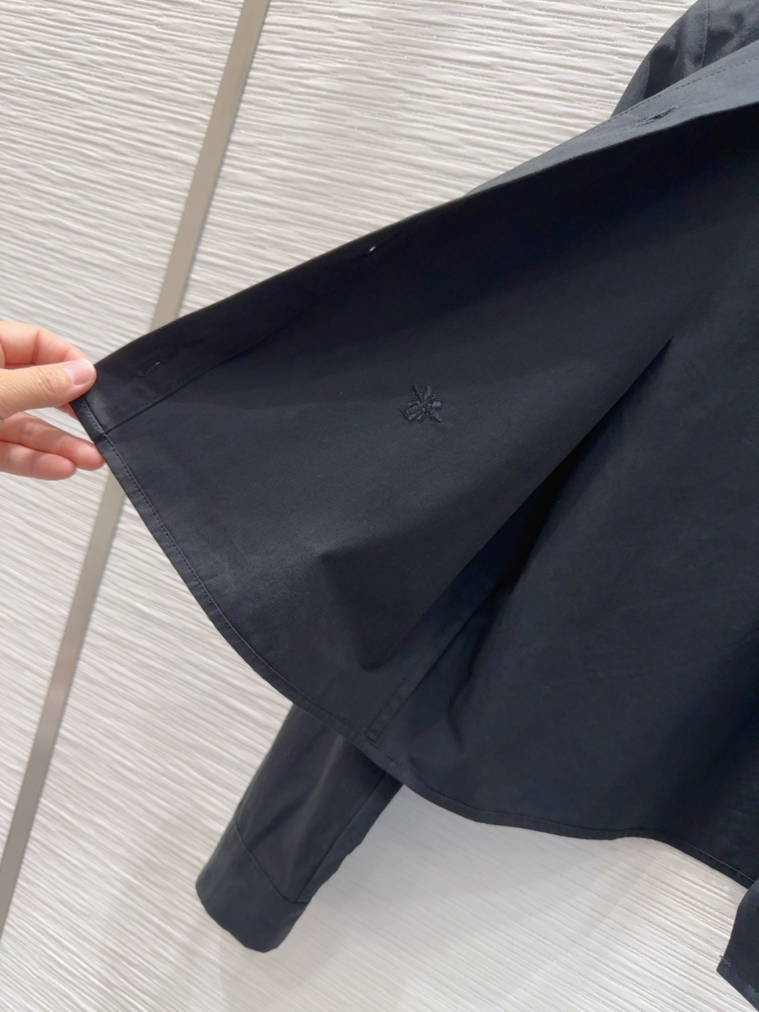 🛍️Christian Dio*👑2025FW新款衬衣 低调奢华立体剪裁 精简线条感设计 高贵典雅又尽显