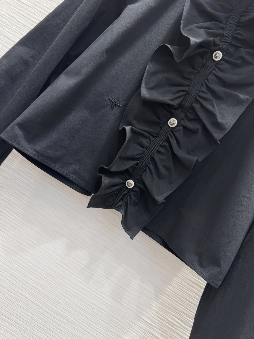 🛍️Christian Dio*👑2025FW新款衬衣 低调奢华立体剪裁 精简线条感设计 高贵典雅又尽显