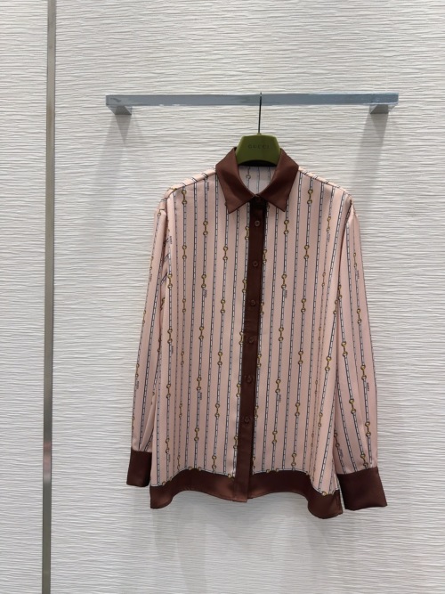 Gucci 2025FW Silk Blend Set: Retro Chic with Subtle Luxury, Versatile Fit 1 Gucci 2025FW Silk Blend Set: Retro Chic with Subtle Luxury, Versatile Fit