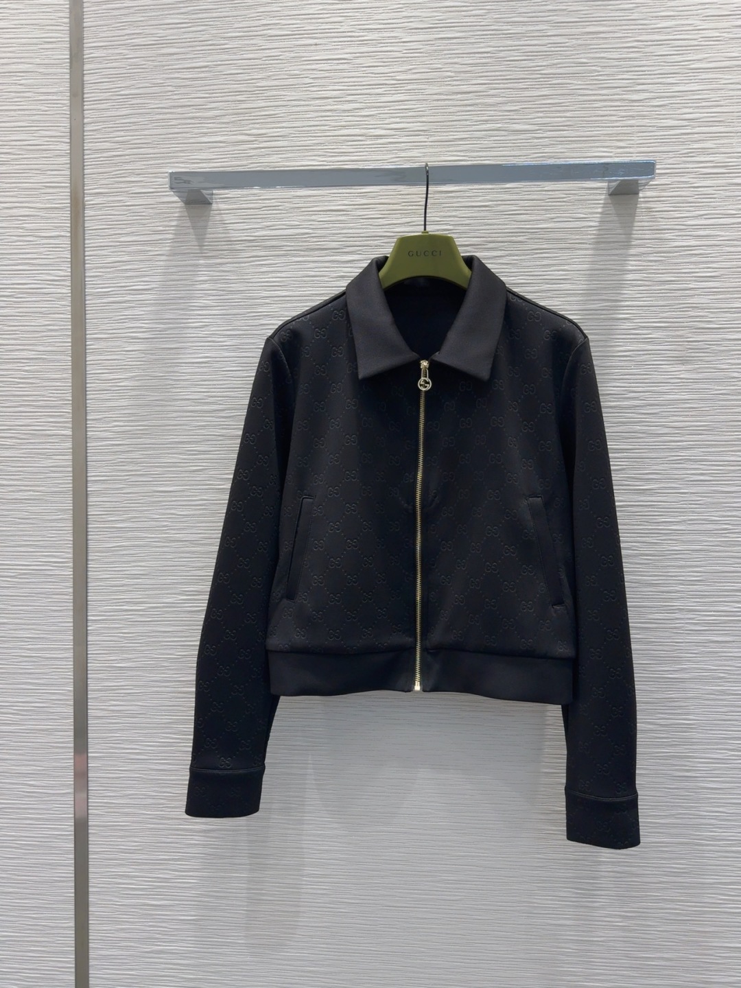 Gucci 2025FW Women's Black Jacket, Slim Fit, Elegant Style 2 cmp i1757757880751 9659 0 1