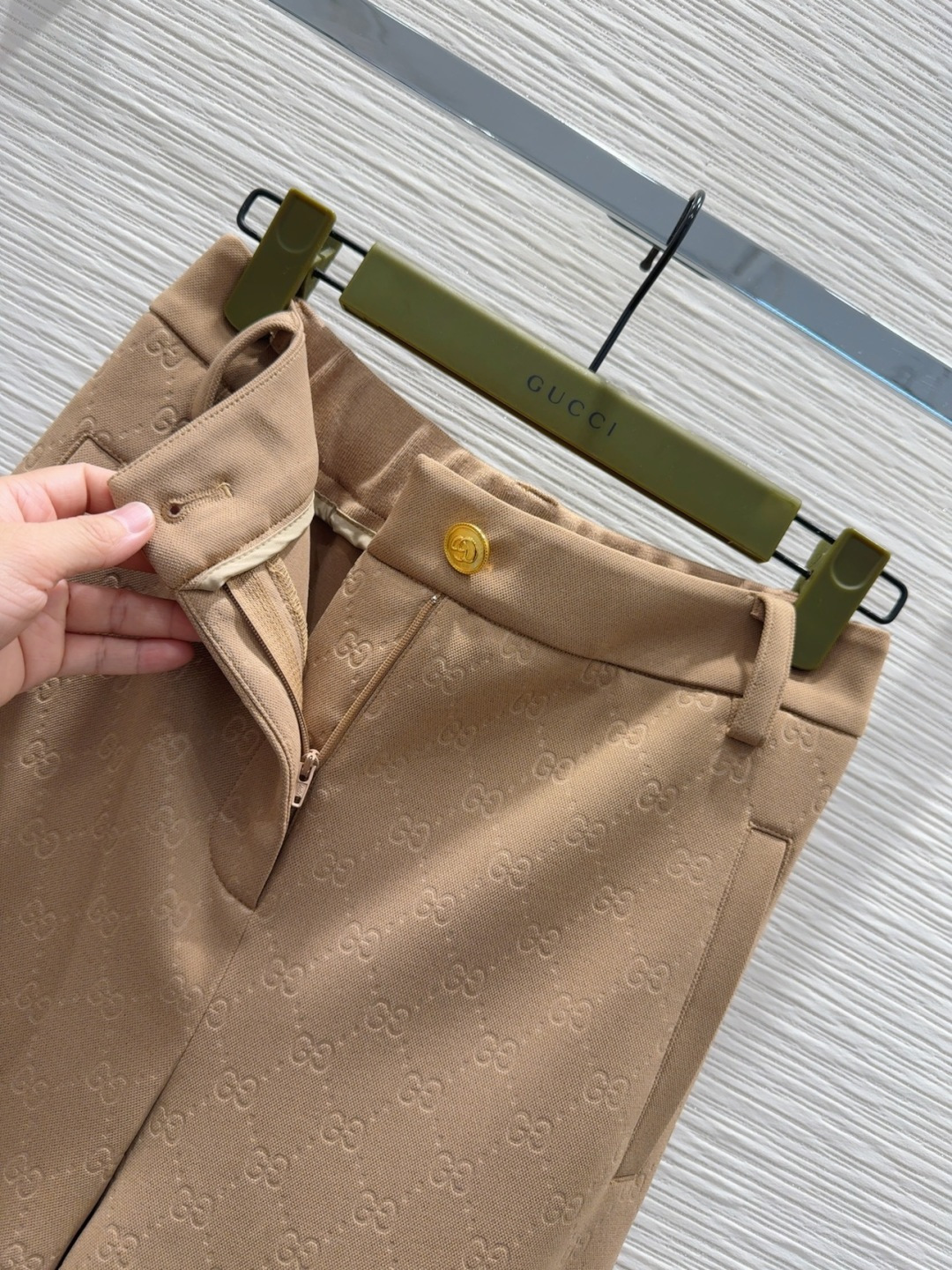 🛍️Gucc*👑 2025FW新款套装 上身显瘦又提升时髦度，优雅气质单品。衣橱必备！做工品质看细节。现