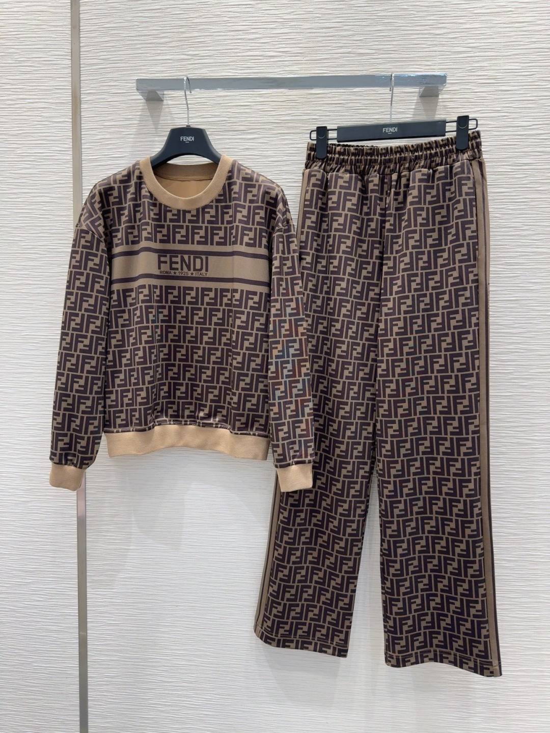 Fendi 2025FW Women's Brown Monogram Print Tracksuit - Slim Fit