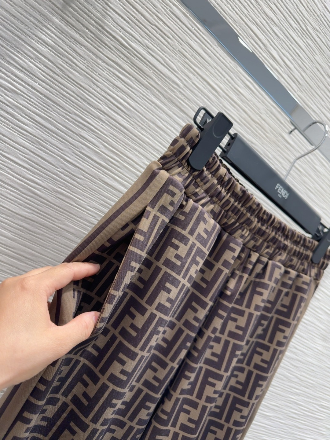 Fendi 2025FW Women's Brown Monogram Print Tracksuit - Slim Fit 7 cmp i1757759413054 3264 0 5