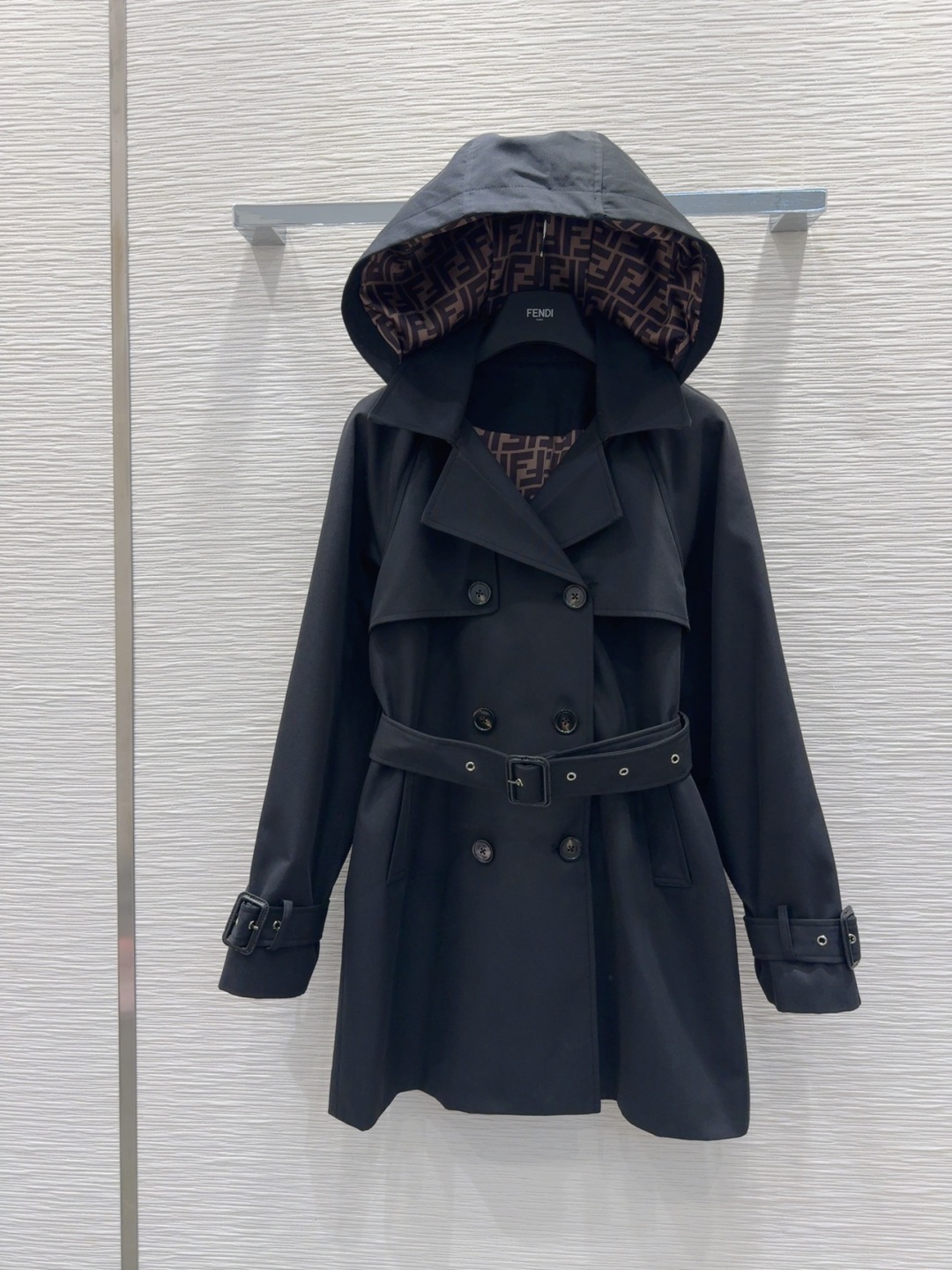 Fendi 2025FW Trench Coat - Black, Comfortable, and Versatile Outerwear
