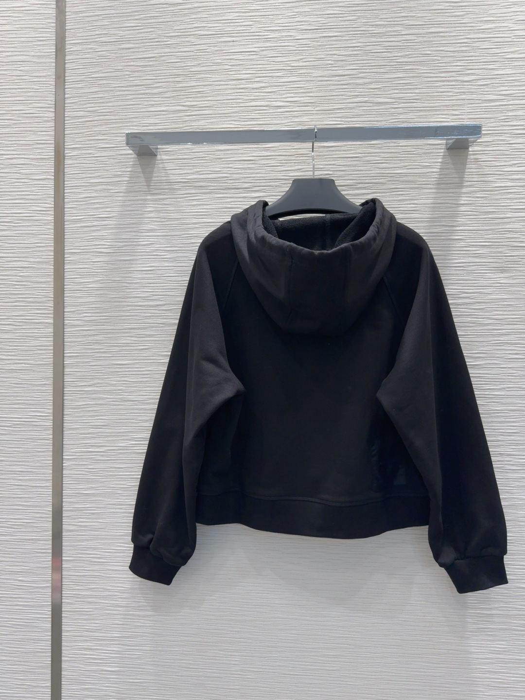 🛍️Prad*👑 2025FW新款套装 上身显瘦又提升时髦度，优雅气质，衣橱必备！做工品质看细节。现货 