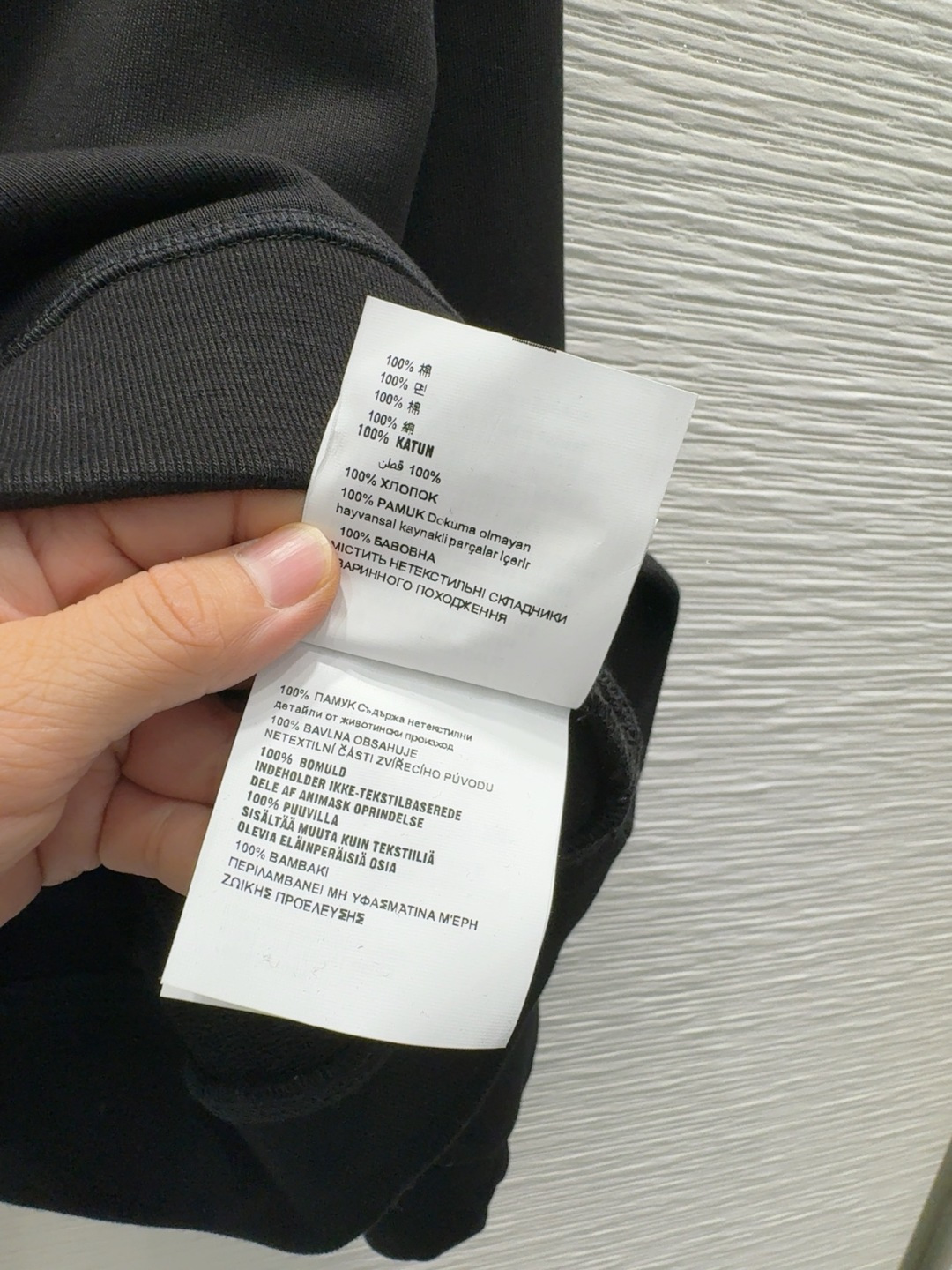 🛍️Prad*👑 2025FW新款套装 上身显瘦又提升时髦度，优雅气质，衣橱必备！做工品质看细节。现货 