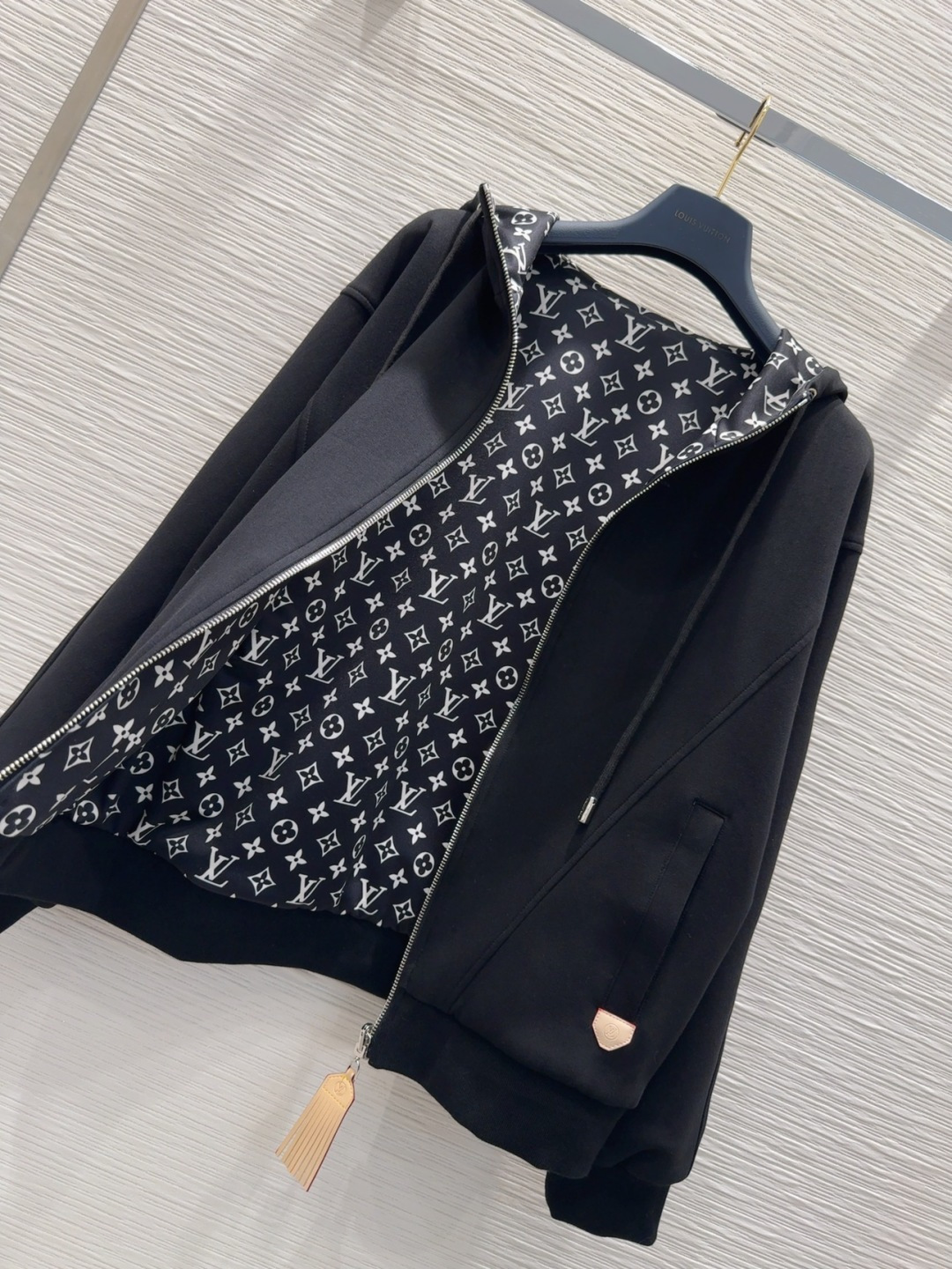 🛍️Louis Vuitto*👑 2025FW新款套装 外套双面可穿 上身显瘦又提升时髦度，优雅气质单品