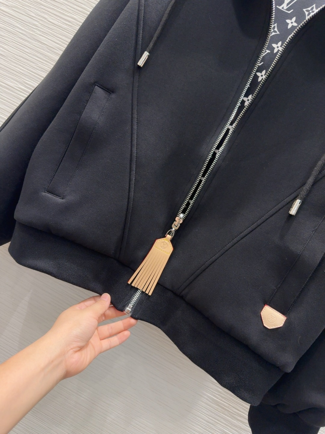 🛍️Louis Vuitto*👑 2025FW新款套装 外套双面可穿 上身显瘦又提升时髦度，优雅气质单品