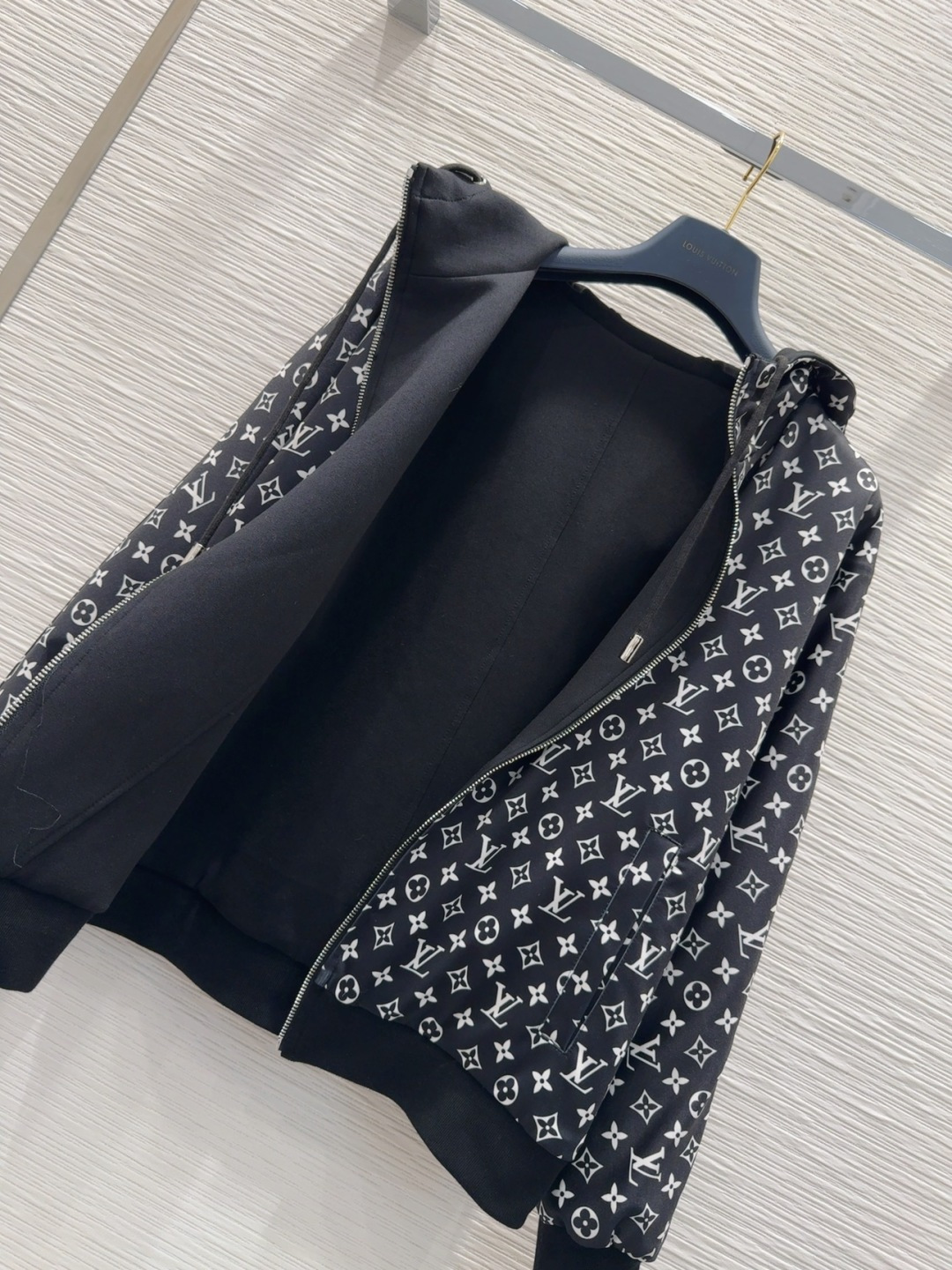 🛍️Louis Vuitto*👑 2025FW新款套装 外套双面可穿 上身显瘦又提升时髦度，优雅气质单品