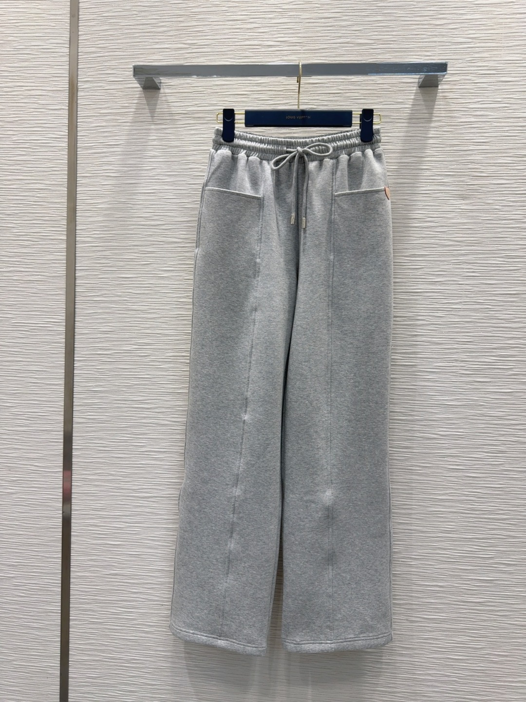 🛍️Louis Vuitto*👑 2025FW新款套装 外套双面可穿 上身显瘦又提升时髦度，优雅气质单品