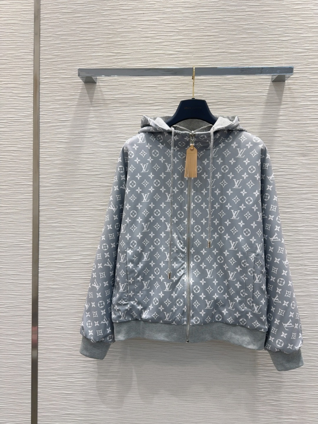 🛍️Louis Vuitto*👑 2025FW新款套装 外套双面可穿 上身显瘦又提升时髦度，优雅气质单品