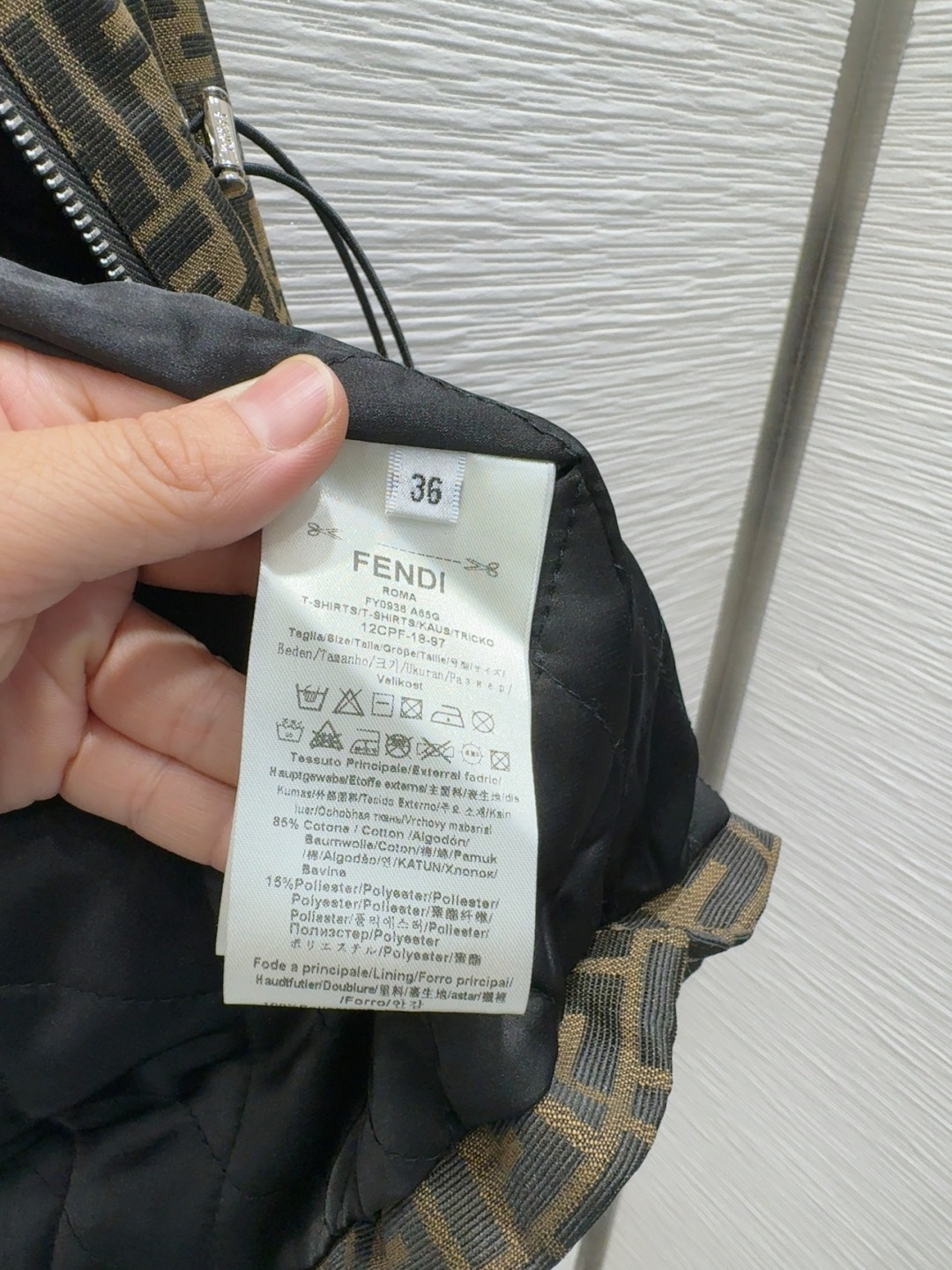 🛍️Fend*👑2025FW新款连帽夹克外套，提花面料高端大气 ，束腰抽绳设计可调节收腰，松紧袖口，里布