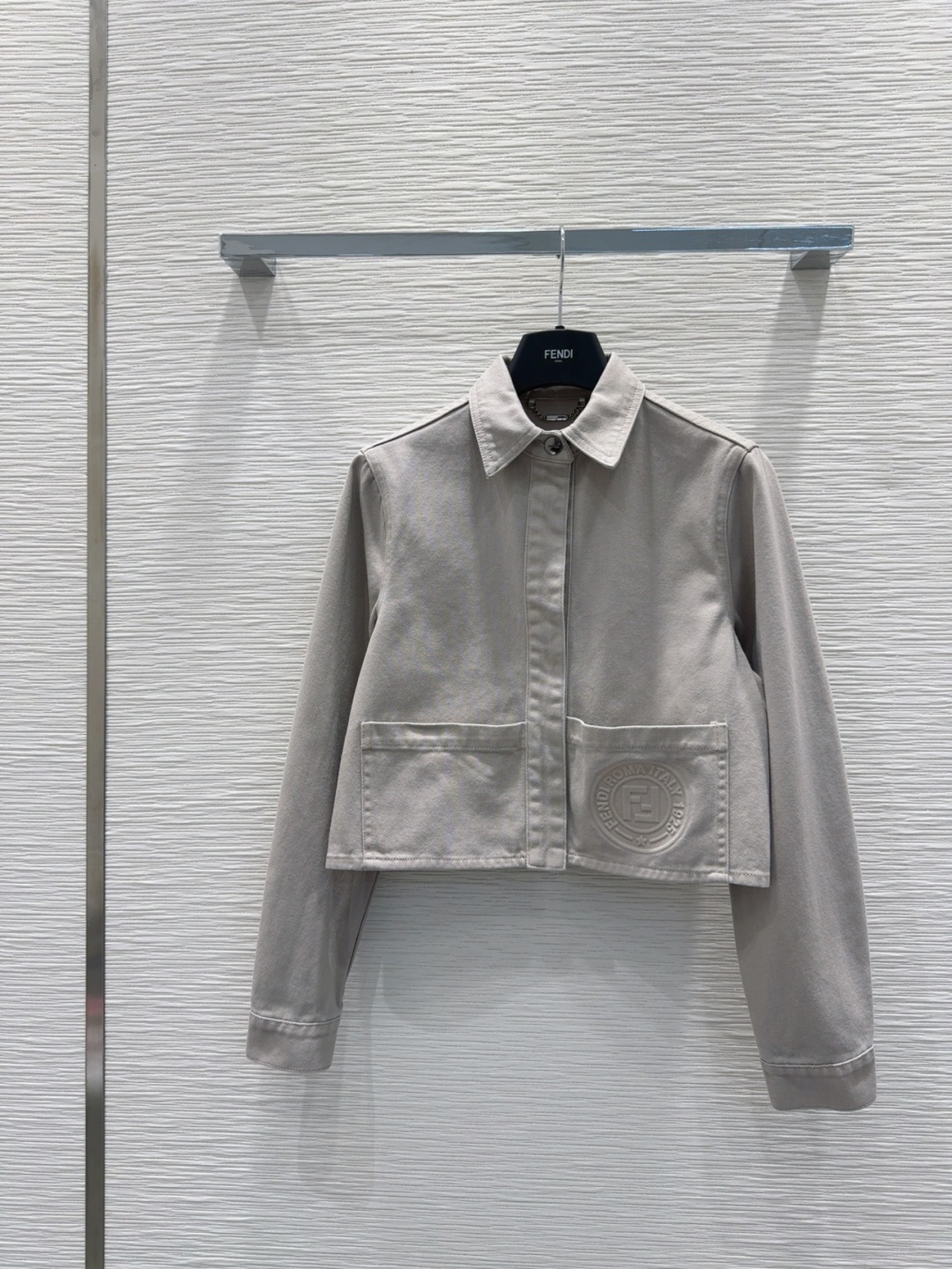 Fendi 2025FW Women's Cropped Jacket, Beige, Long Sleeve, Luxury Designer Wear 2 cmp i1757908345036 5796 0 0