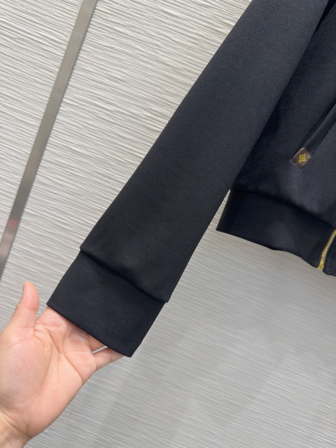 🛍️Louis Vuitto*👑 2025FW新款套装 上身显瘦又提升时髦度，优雅气质，衣橱必备！做工品