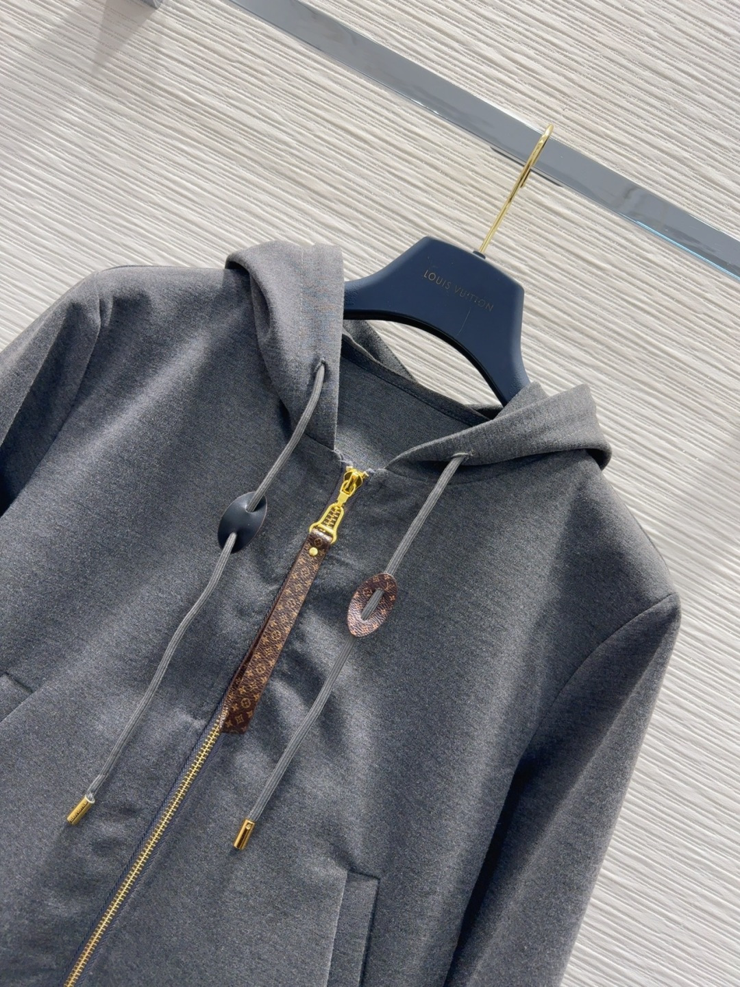 🛍️Louis Vuitto*👑 2025FW新款套装 上身显瘦又提升时髦度，优雅气质，衣橱必备！做工品