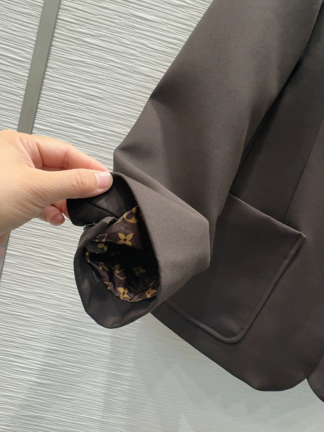 🛍️Louis Vuitto*👑2025FW新款 含15%羊毛 简洁大气的西装外套 非常高级的进口质地 