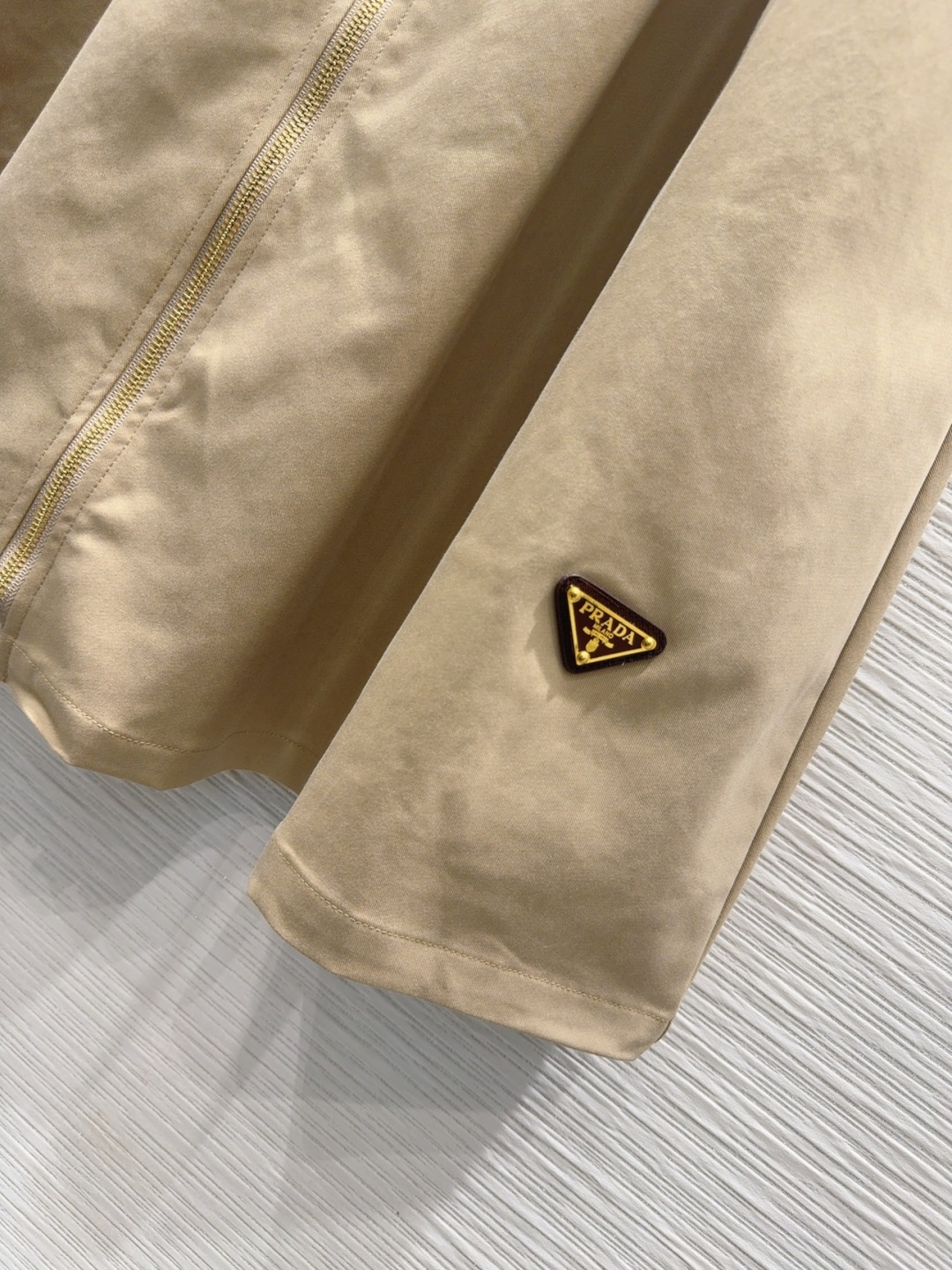 🛍️ Prad* 👑2025FW新款半裙 又一款时尚达人的心头好！细节精致 每一件到手都是惊喜满溢 高级