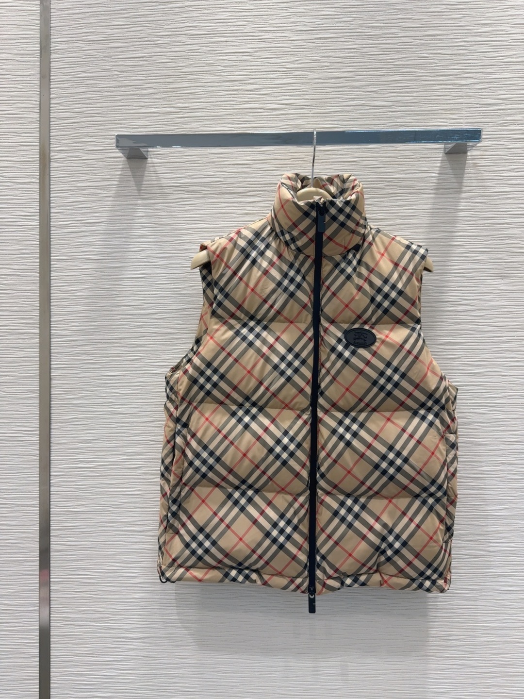 🛍️Burberr*👑2025FW新款羽绒服 90%羽绒 整体保暖效果拉满，常规羽绒服 休闲时尚，经典l