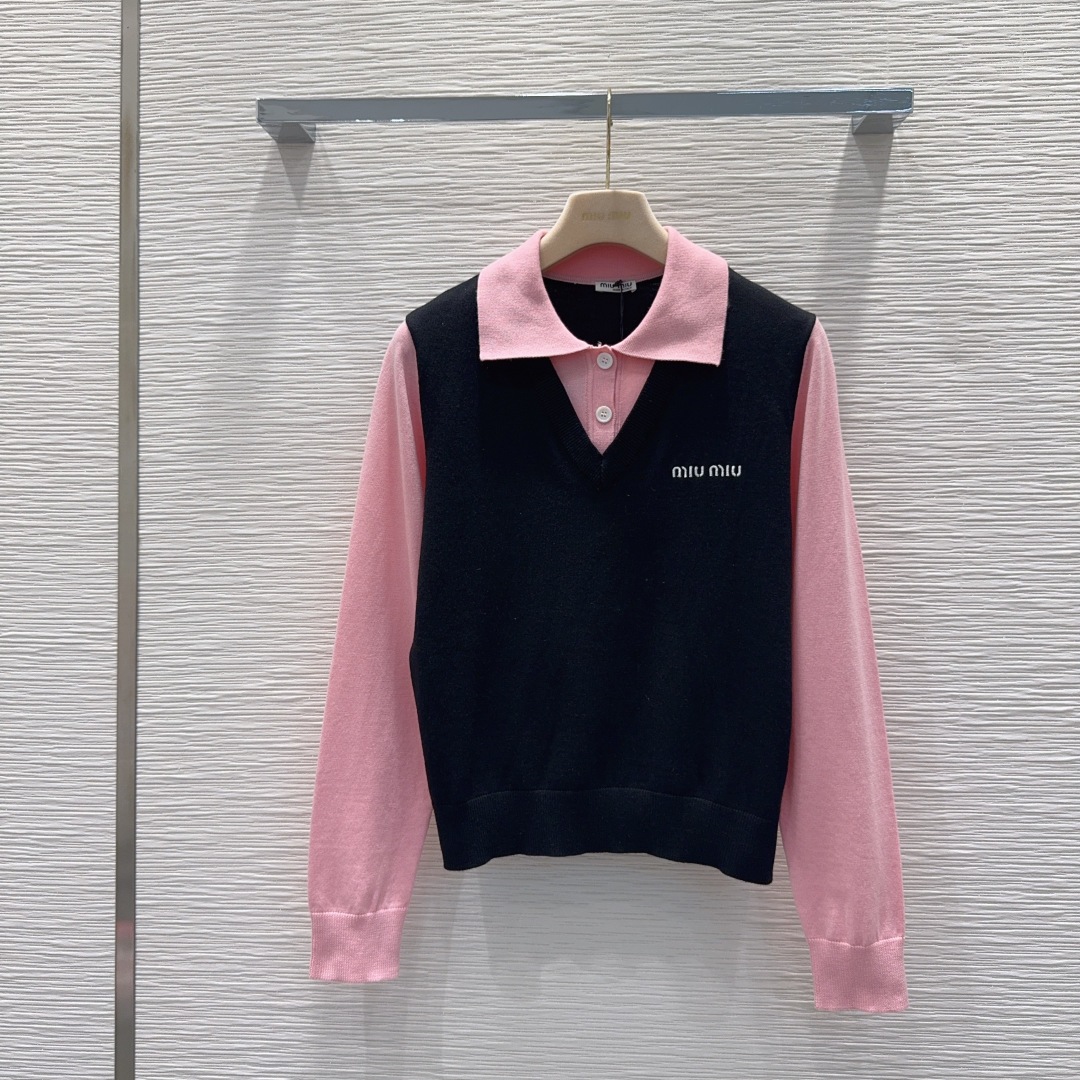 Miu Miu 2025FW Klassieke Trui van 100% Lamswol - Stijlvol & Comfortabel