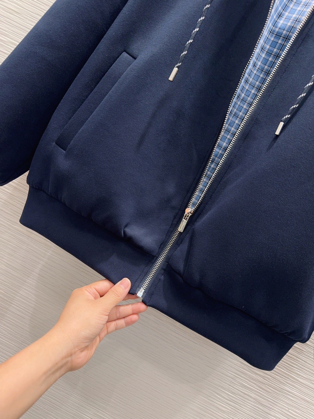 🛍️Miu Mi*👑 2025FW新款套装 外套双面可穿 上身显瘦又提升时髦度，优雅气质单品。衣橱必备！