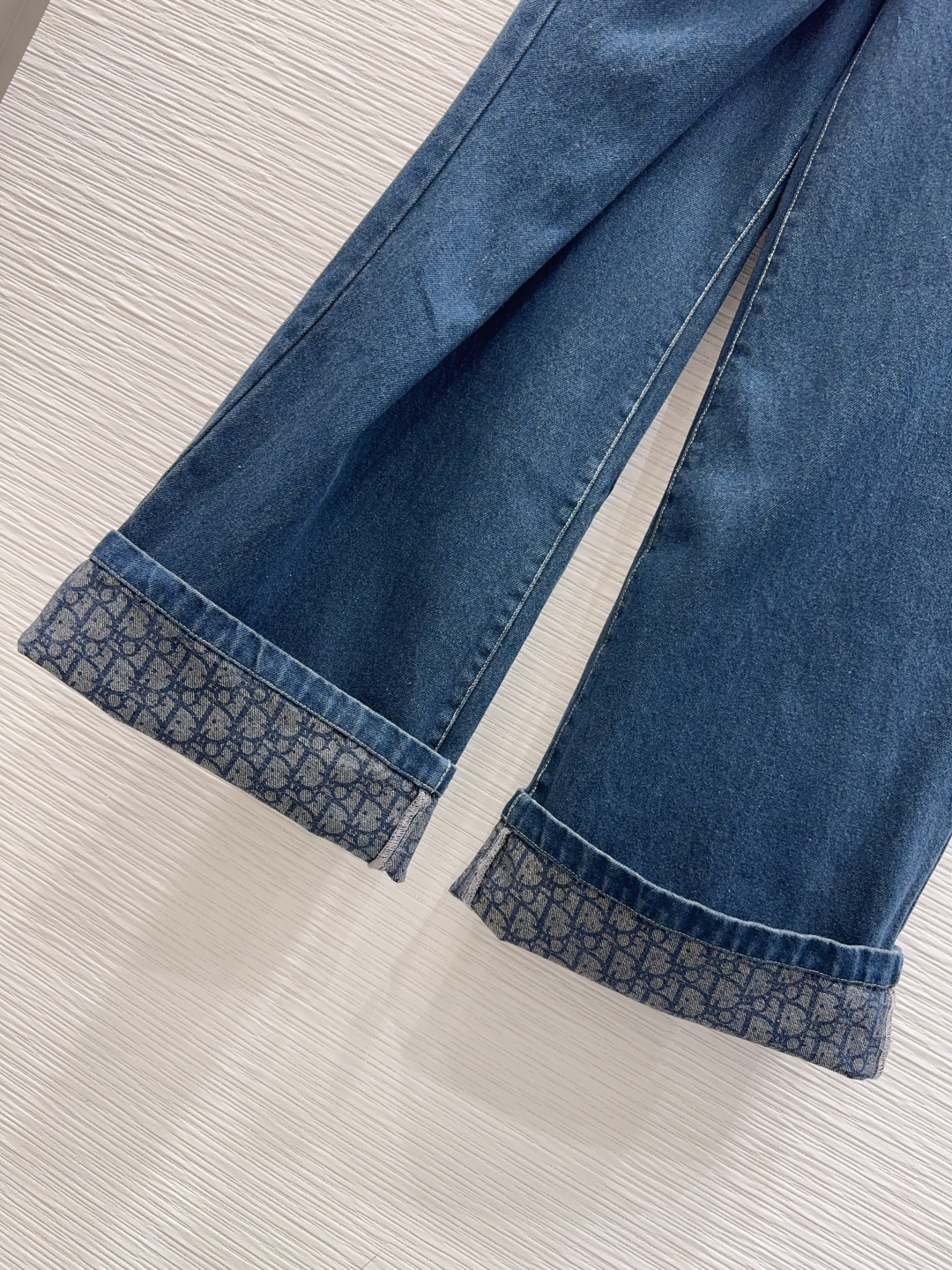 🛍️Christian Dio*👑2025FW新款 高版出品~超时髦新款丹宁牛仔 酵洗个性色调上身又酷又