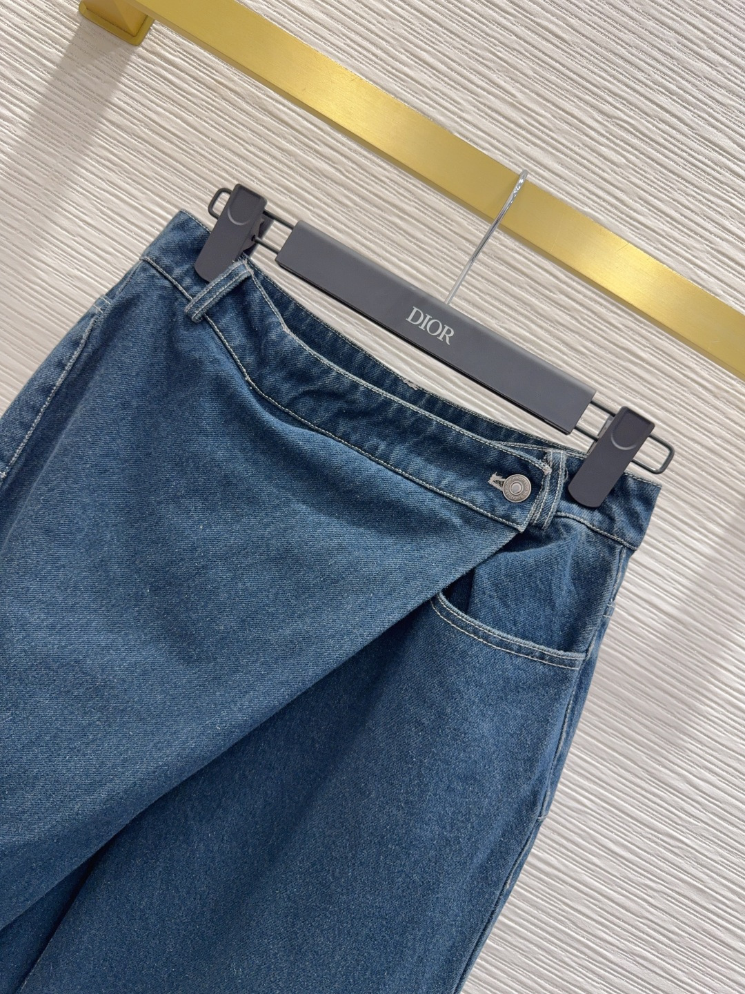 🛍️Christian Dio*👑2025FW新款 高版出品~超时髦新款丹宁牛仔 酵洗个性色调上身又酷又