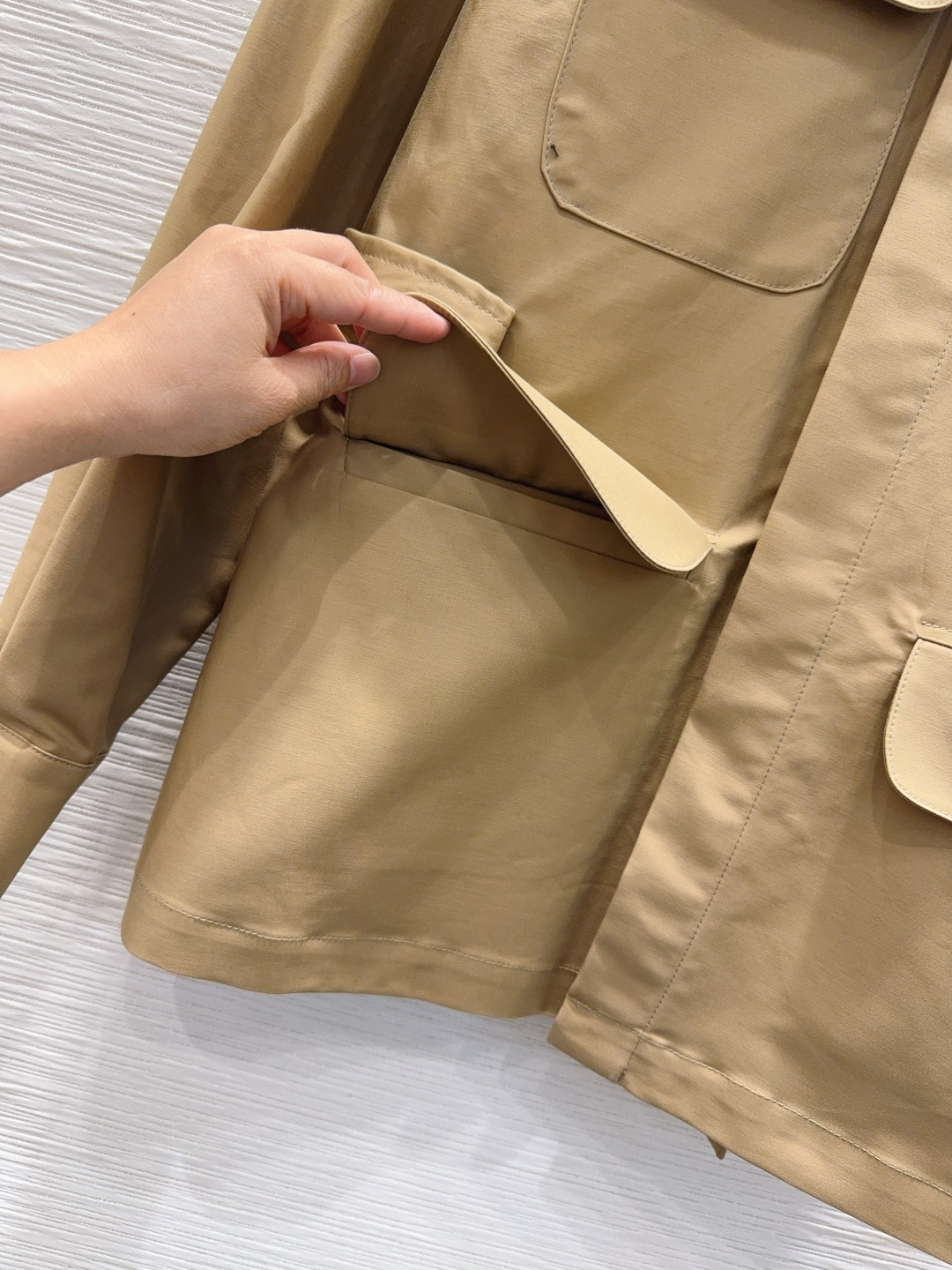 🛍️ Christian Dio* 👑2025FW新款外套 舒适百搭 贸易公司订单货！原单渠道货 好搭配