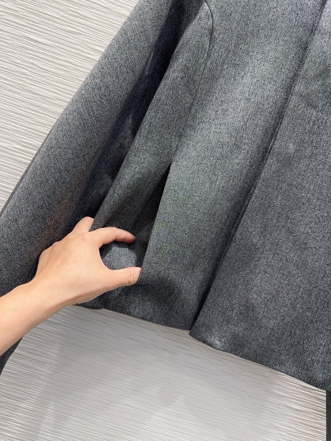 🛍️ Christian Dio* 👑锁定2025FW最新品百搭时尚外套 经典又有型 自带气场 面料质感