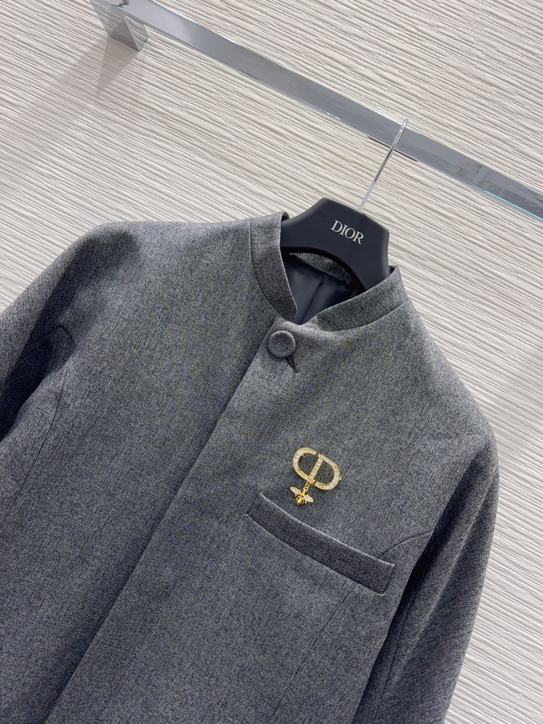 🛍️ Christian Dio* 👑锁定2025FW最新品百搭时尚外套 经典又有型 自带气场 面料质感