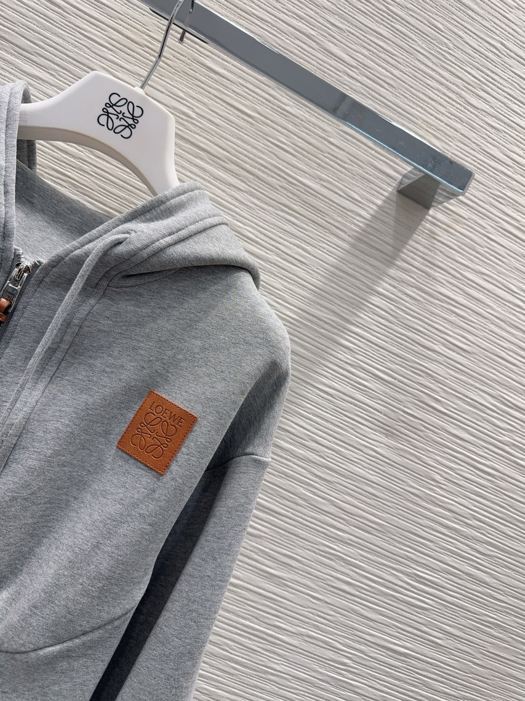 🛍️Loe w*e👑 2025FW新款套装 上身显瘦又提升时髦度，优雅气质单品。衣橱必备！做工品质看细节