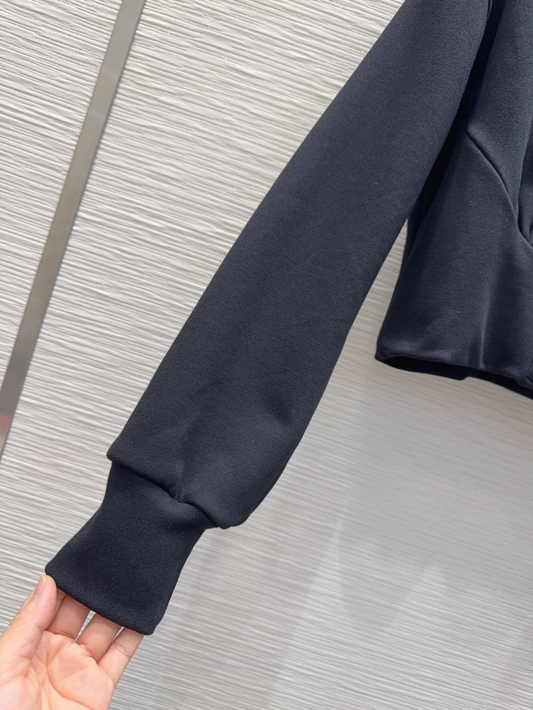 🛍️Loe w*e👑 2025FW新款套装 上身显瘦又提升时髦度，优雅气质单品。衣橱必备！做工品质看细节