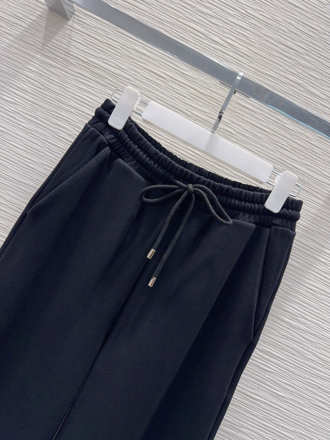 🛍️Loe w*e👑 2025FW新款套装 上身显瘦又提升时髦度，优雅气质单品。衣橱必备！做工品质看细节