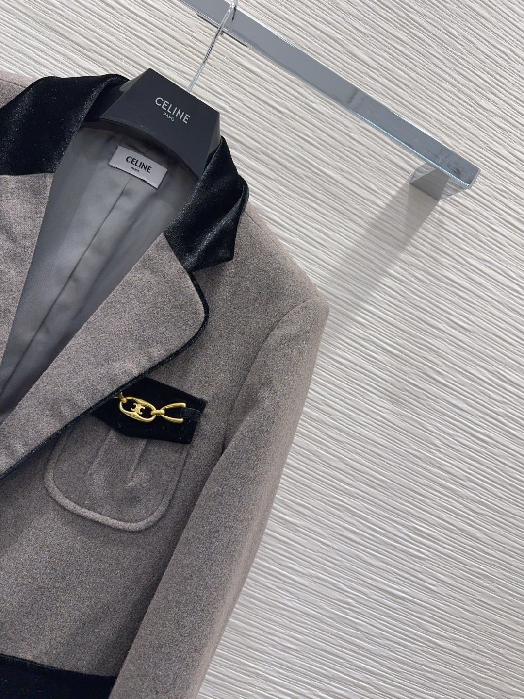 🛍️ Celin* 👑锁定2025FW最新品百搭时尚外套 经典又有型 自带气场 面料质感很奈斯 时髦又高