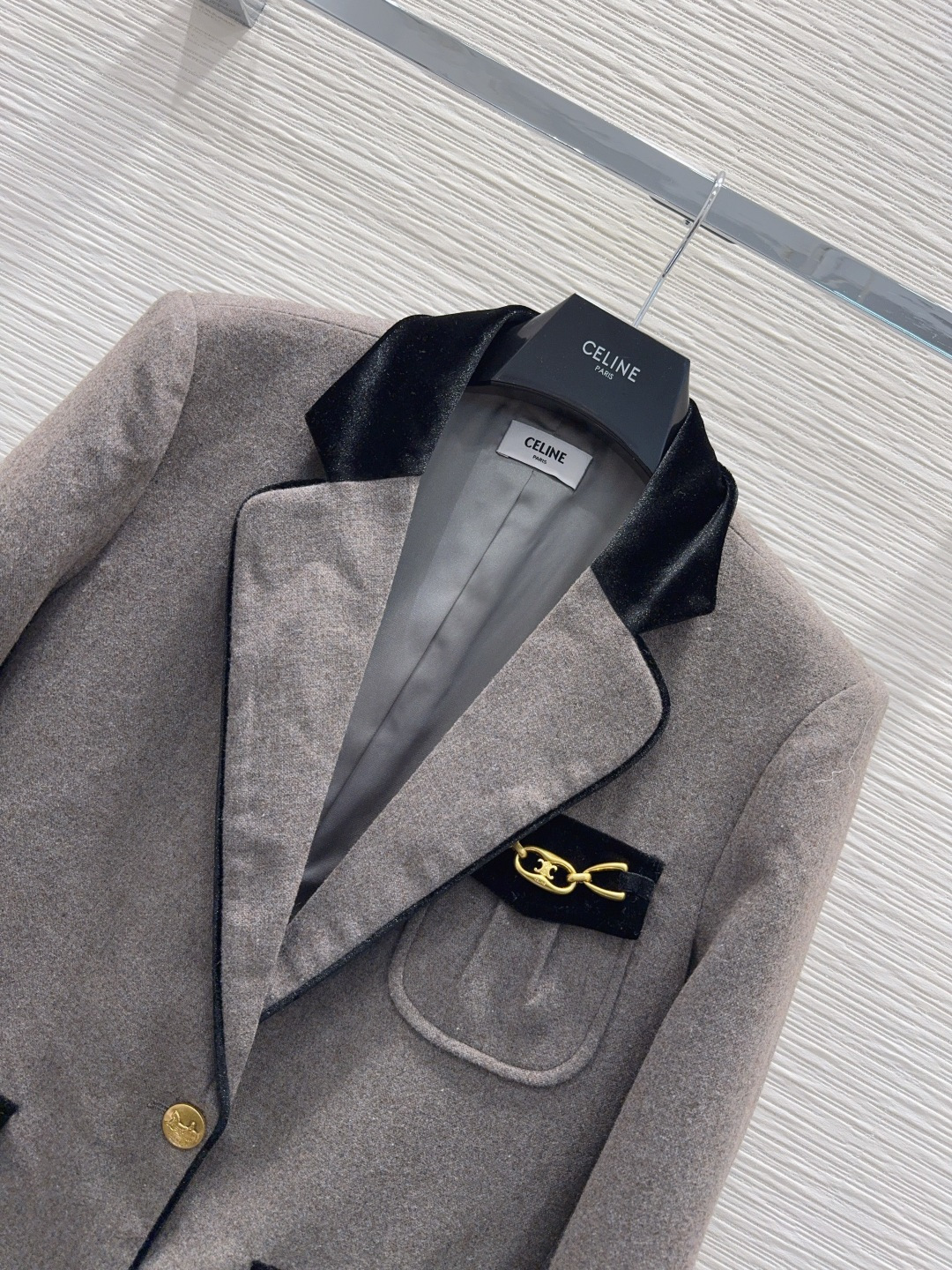 🛍️ Celin* 👑锁定2025FW最新品百搭时尚外套 经典又有型 自带气场 面料质感很奈斯 时髦又高
