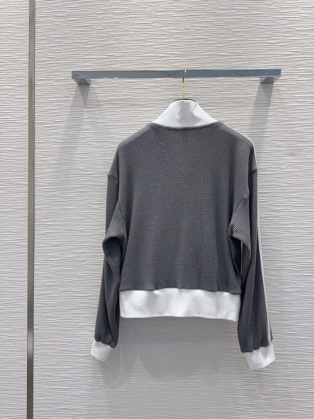 🛍️ Chane* 👑 2025FW新款套装 上身显瘦又提升时髦度，优雅气质，衣橱必备！做工品质看细节。