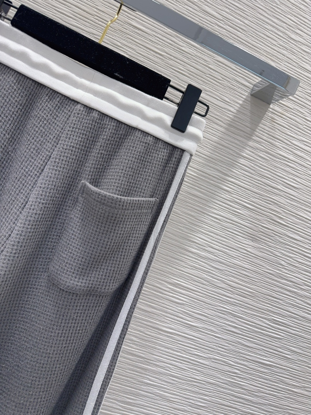 🛍️ Chane* 👑 2025FW新款套装 上身显瘦又提升时髦度，优雅气质，衣橱必备！做工品质看细节。