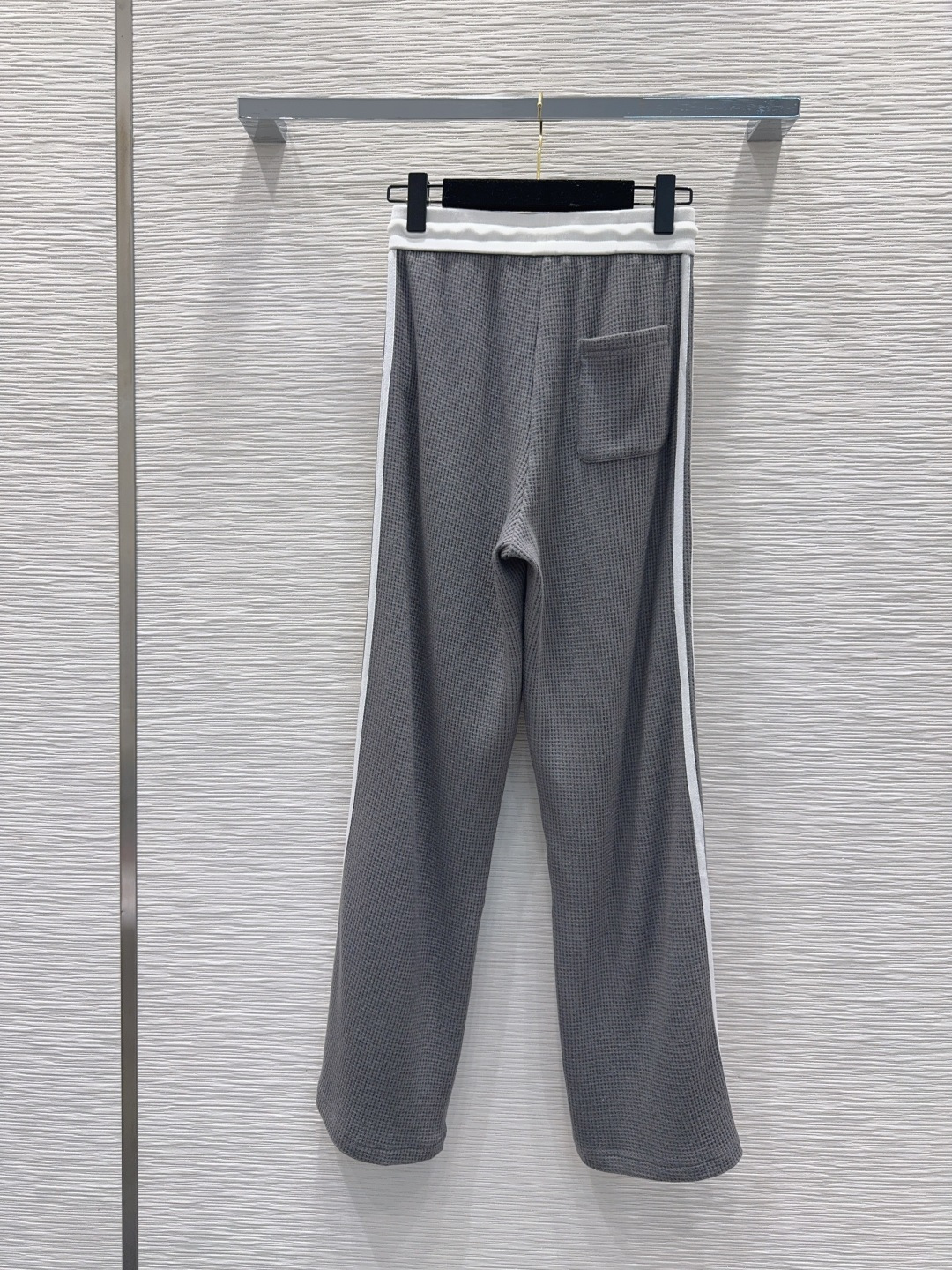 🛍️ Chane* 👑 2025FW新款套装 上身显瘦又提升时髦度，优雅气质，衣橱必备！做工品质看细节。