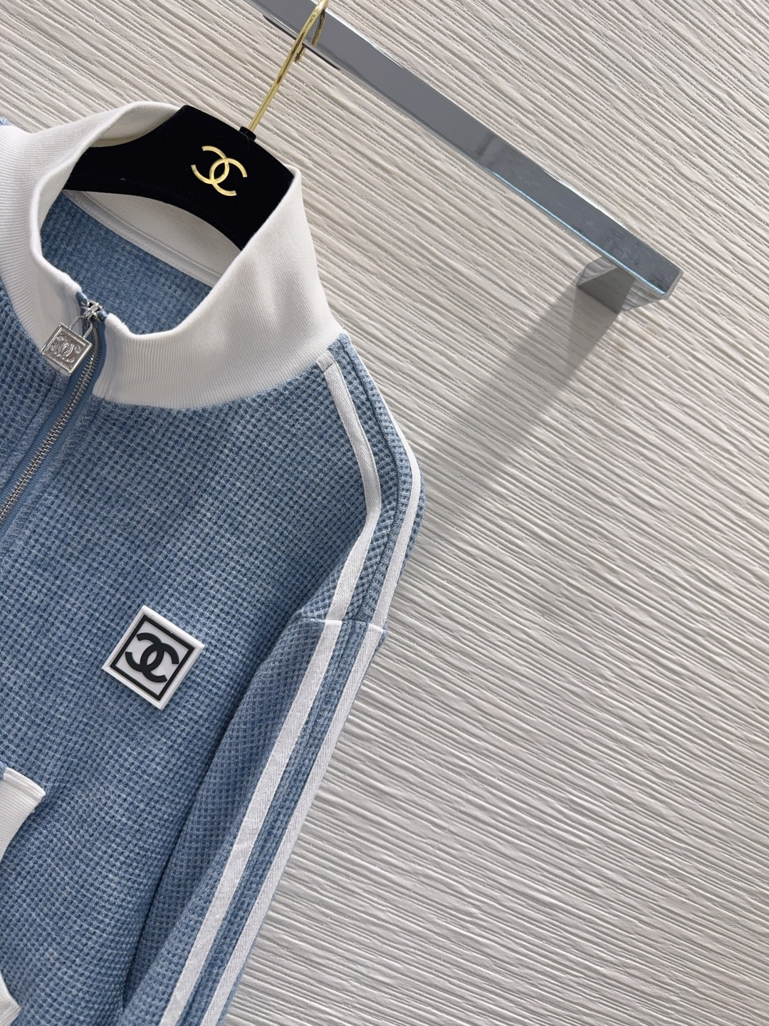 🛍️ Chane* 👑 2025FW新款套装 上身显瘦又提升时髦度，优雅气质，衣橱必备！做工品质看细节。