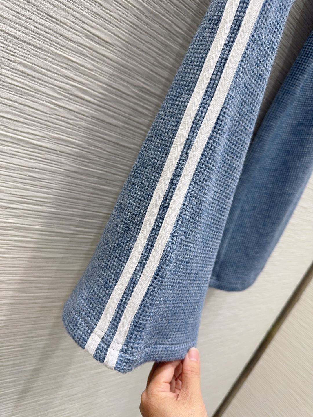 🛍️ Chane* 👑 2025FW新款套装 上身显瘦又提升时髦度，优雅气质，衣橱必备！做工品质看细节。