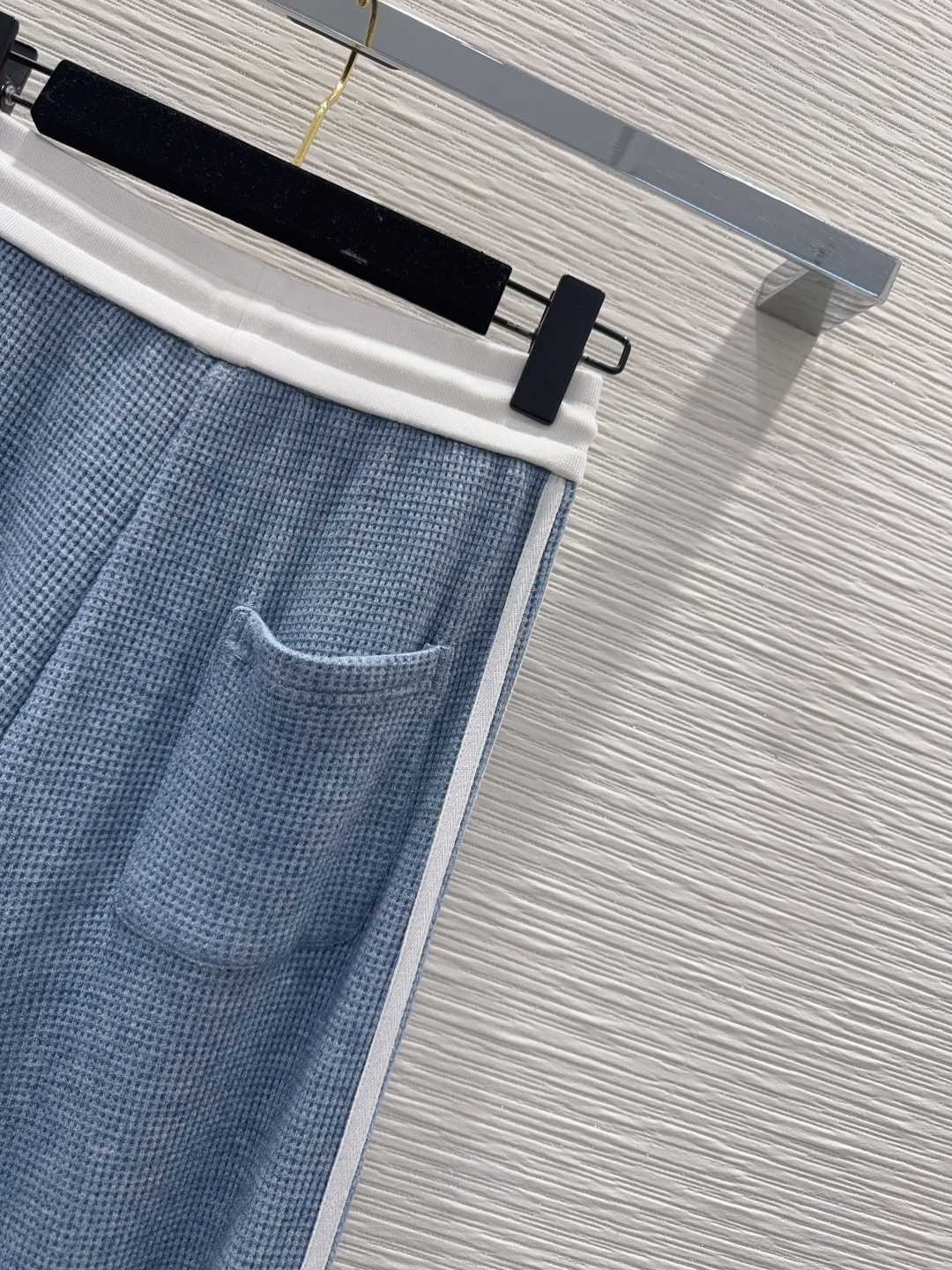 🛍️ Chane* 👑 2025FW新款套装 上身显瘦又提升时髦度，优雅气质，衣橱必备！做工品质看细节。