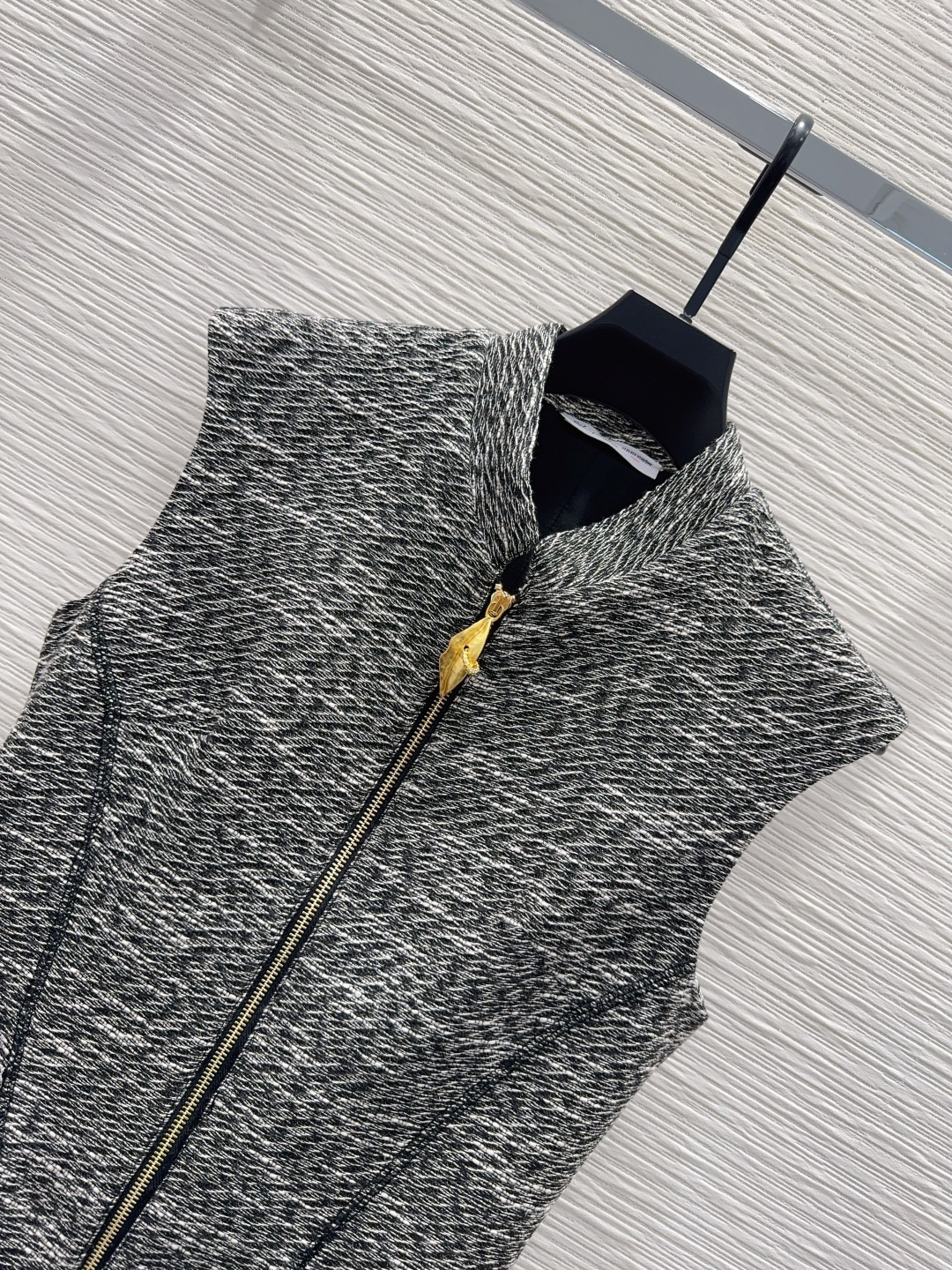 🛍️Schiapare*lli👑2025FW新款背心连衣裙 英伦风气质 经典款设计 上身精致又干练得体，