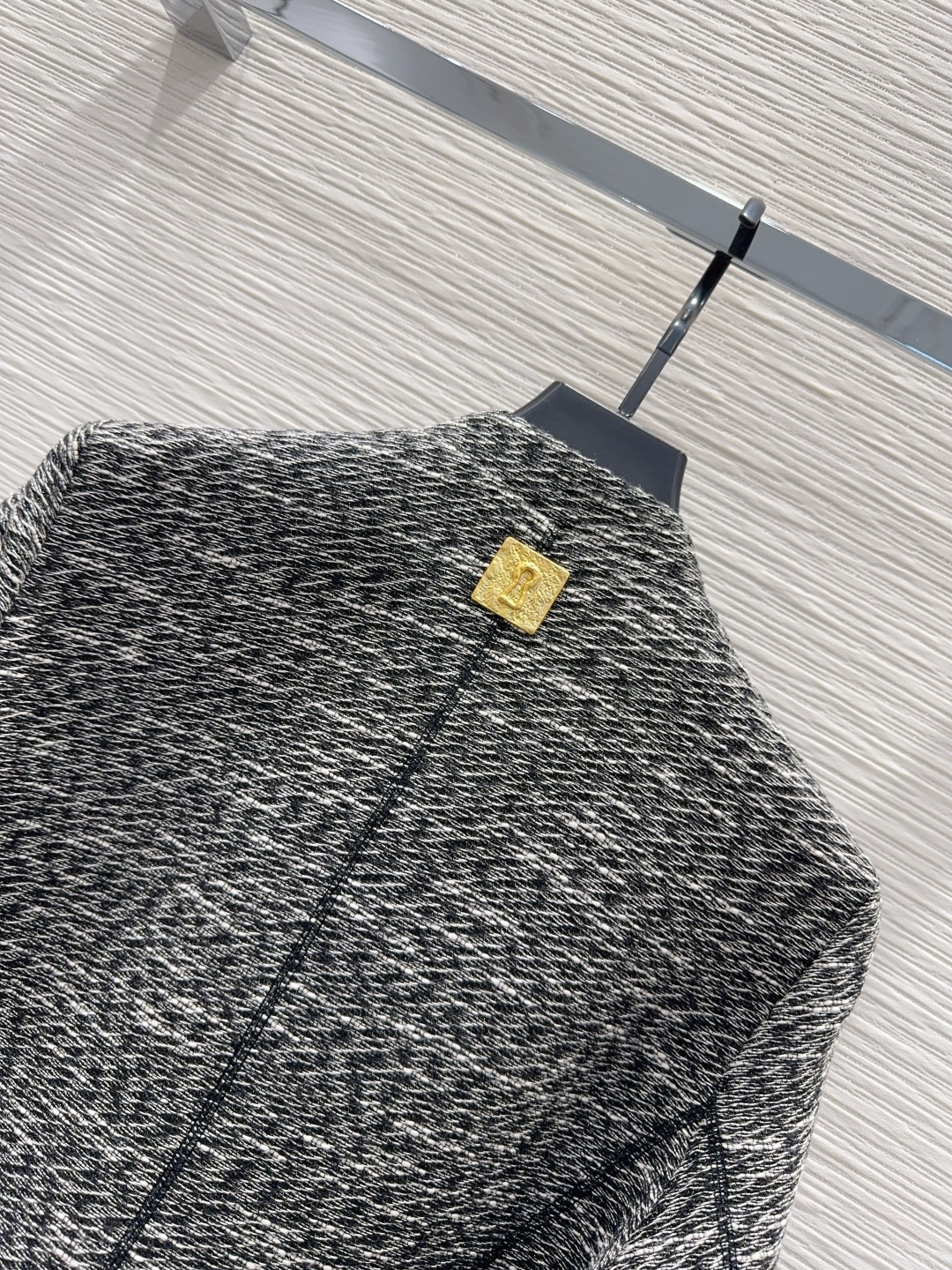 🛍️Schiapare*lli👑2025FW新款短外套 英伦风气质 经典款设计 上身精致又干练得体，搭配